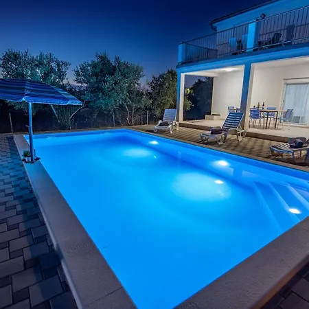 Hébergement de vacances House Slavica With Pool Debeljak