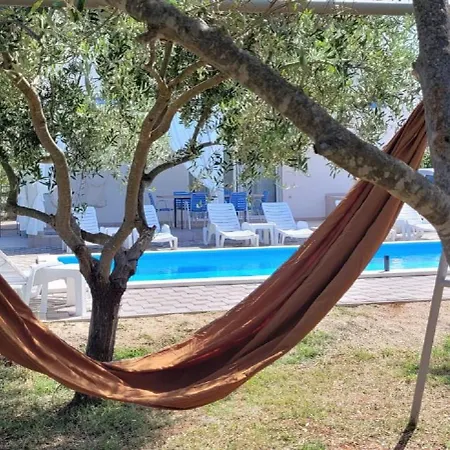House Slavica With Pool *